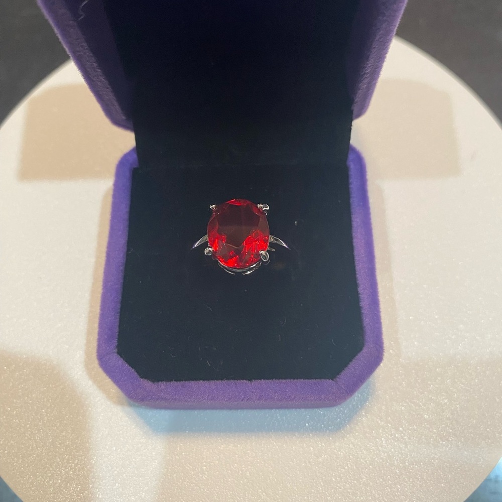 Red Garnet Gemstone Silver Ring Item 16